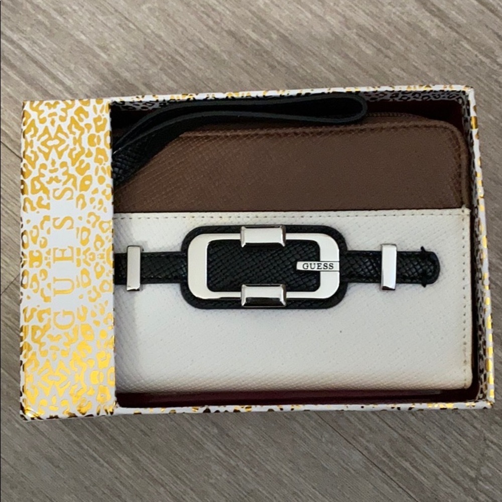 Guess wristlet wallet
